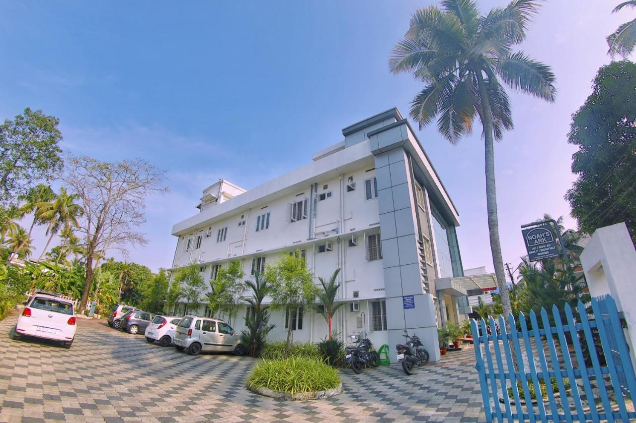 Noah's Ark Hotel Kochi Bagian luar foto