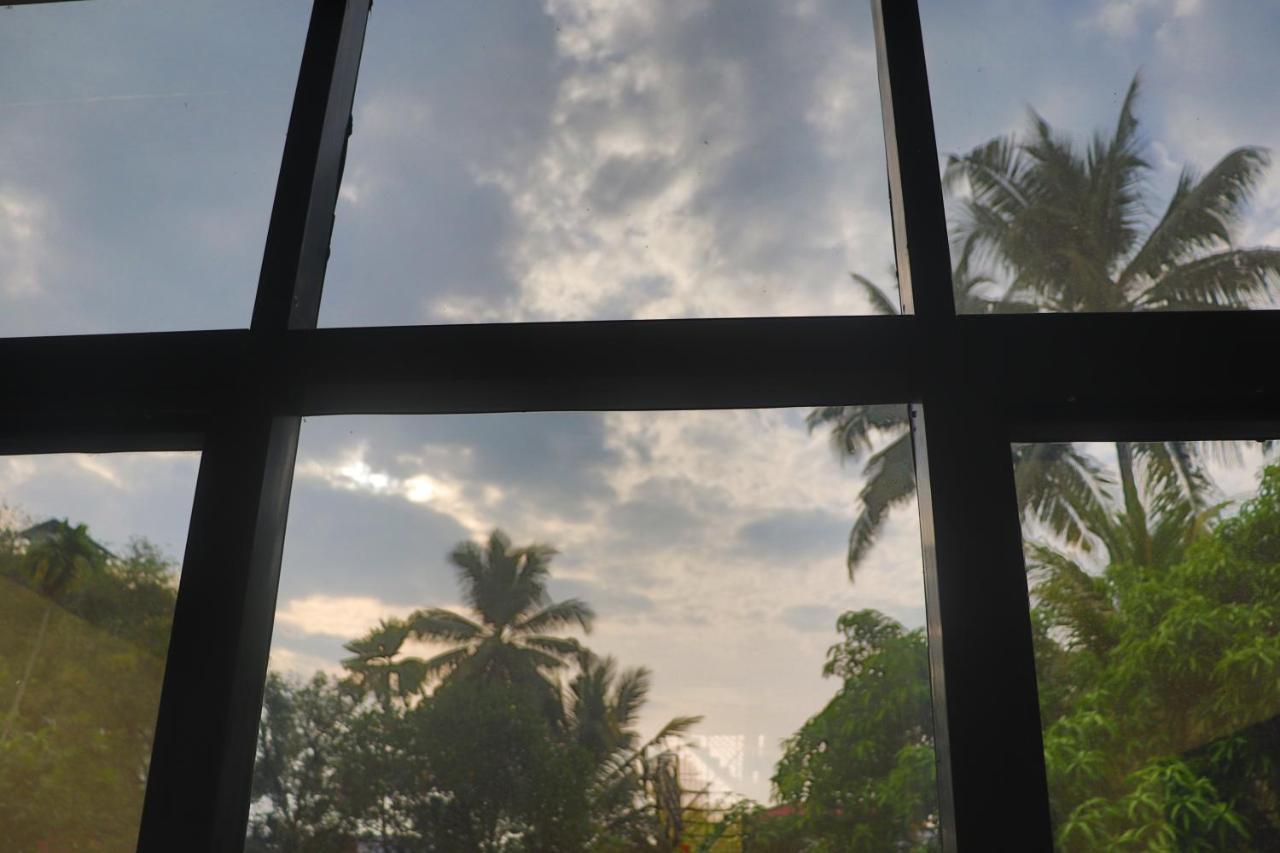 Noah's Ark Hotel Kochi Bagian luar foto